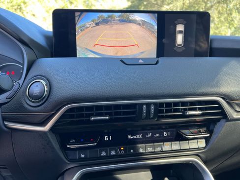 Used 2025 MAZDA CX-70 3.3 Turbo w/ Preferred Package image 17