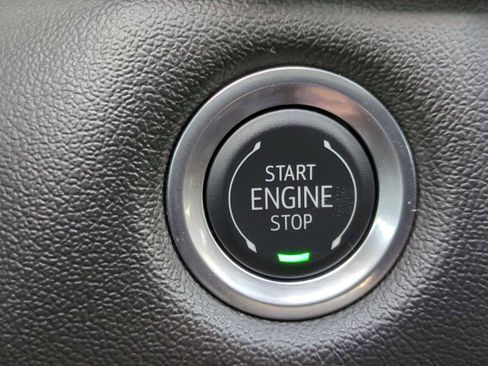 Used 2024 Chevrolet Colorado LT w/ LT Convenience Package image 17