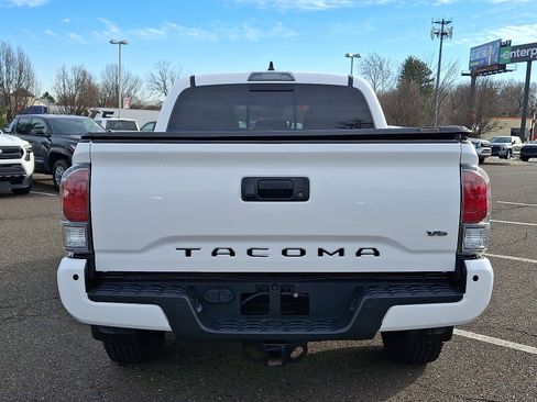 Certified 2022 Toyota Tacoma TRD Off-Road image 5