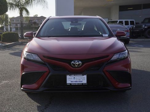 Used 2023 Toyota Camry SE FWD image 9
