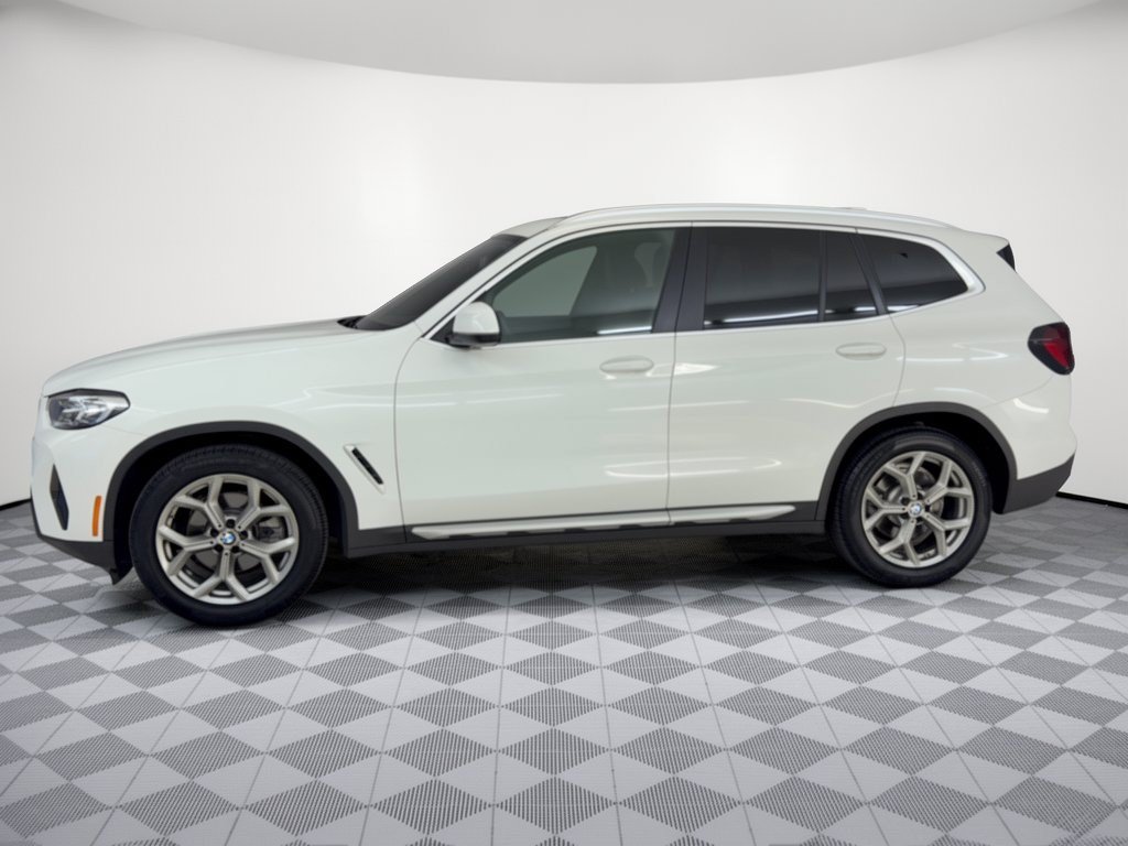 Used 2023 BMW X3 sDrive30i w/ Convenience Package RWD image 2