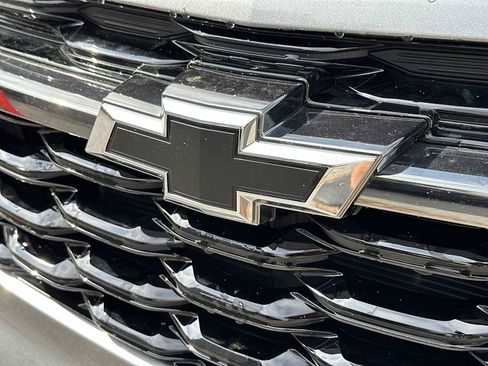 Certified 2025 Chevrolet Trax RS w/ Sunroof Package image 10