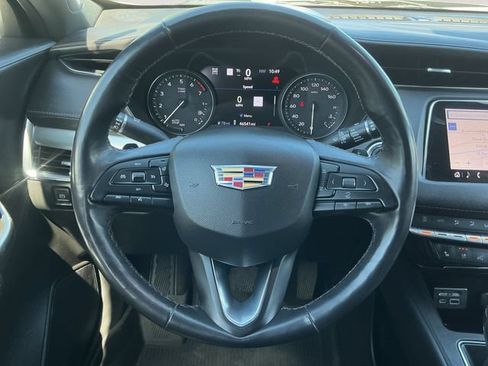 Used 2019 Cadillac XT4 Premium Luxury w/ Technology Package AWD/4WD image 12