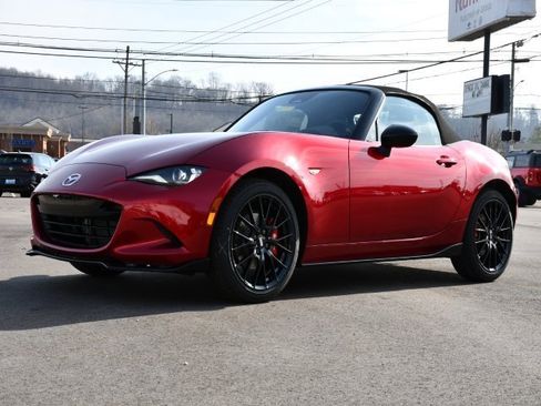 New 2025 MAZDA MX-5 Miata Club w/ Brembo/BBS Recaro Package image 12