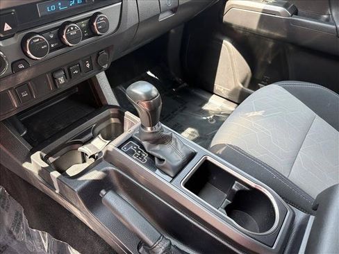 Used 2023 Toyota Tacoma TRD Sport AWD/4WD image 21