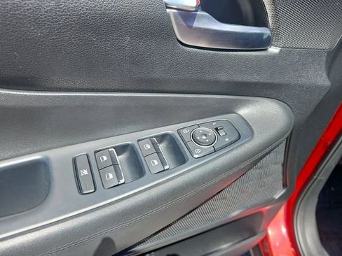 Used 2020 Hyundai Santa Fe SE FWD image 16