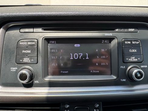 Used 2017 Kia Optima LX FWD image 22