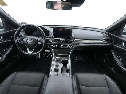 Used 2019 Honda Accord Sport image 10