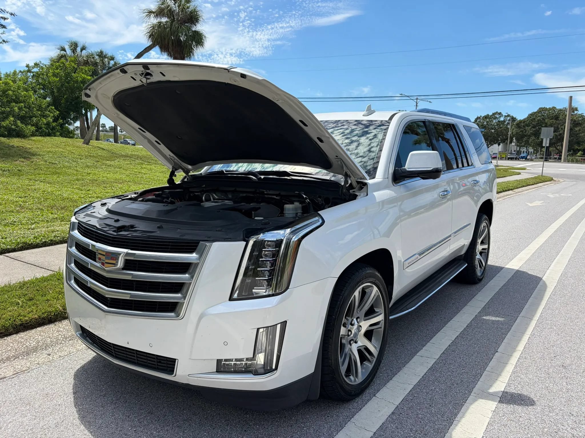Used 2016 Cadillac Escalade Luxury RWD image 57