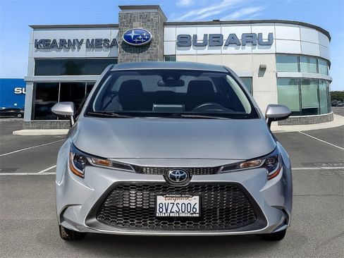 Used 2021 Toyota Corolla LE w/ Carpet Mat Package (TMS) image 2