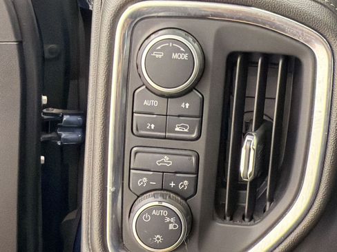 Used 2020 Chevrolet Silverado 1500 LT w/ All-Star Edition AWD/4WD image 18