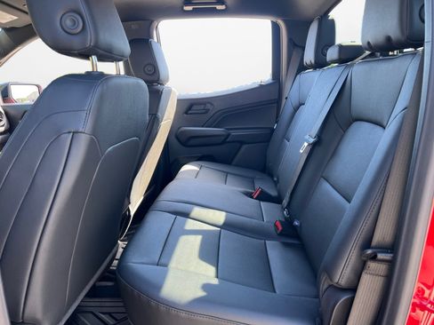 Used 2026 Chevrolet Colorado Trail Boss image 13