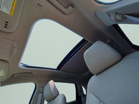Used 2021 Lincoln Nautilus Reserve FWD image 16