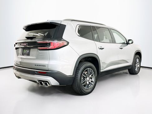 Used 2025 GMC Acadia Elevation image 9