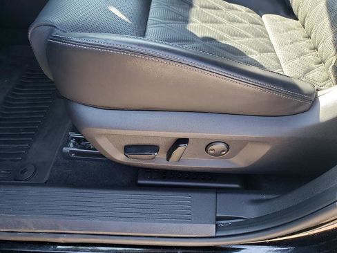 Certified 2025 Nissan Rogue Platinum w/ Platinum Premium Package image 28