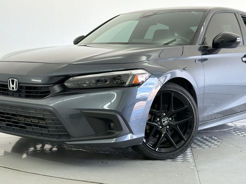Used 2023 Honda Civic Sport image 23