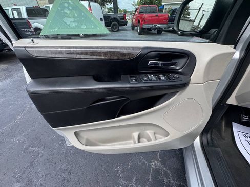 Used 2011 Dodge Grand Caravan Express w/ PWR Window Group FWD image 27