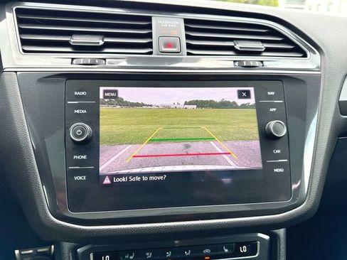 Used 2019 Volkswagen Tiguan SEL Premium R-Line AWD/4WD image 15