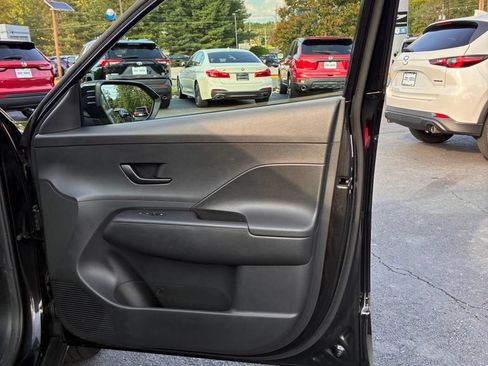 Used 2024 Hyundai Kona SEL FWD image 22