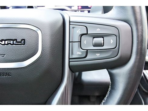 Used 2025 GMC Sierra 1500 Denali Ultimate AWD/4WD image 17