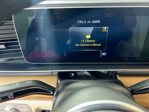 Used 2022 Mercedes-Benz GLS 450 4MATIC image 20