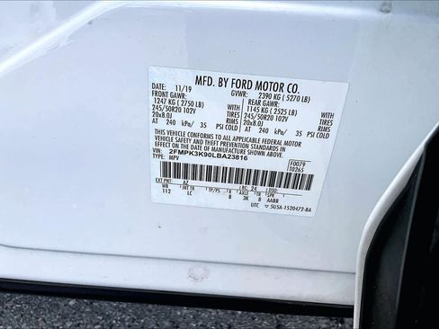 Used 2020 Ford Edge Titanium image 34