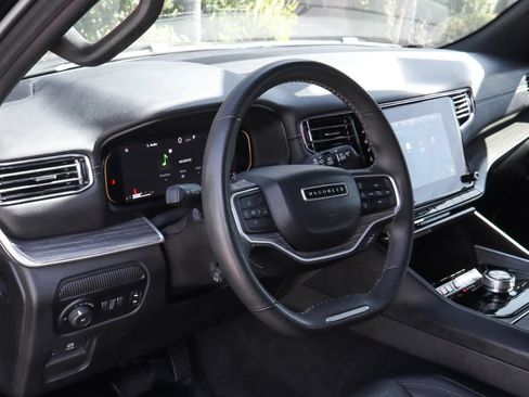 Used 2024 Jeep Wagoneer Series II w/ Flexible Seating Group RWD image 22