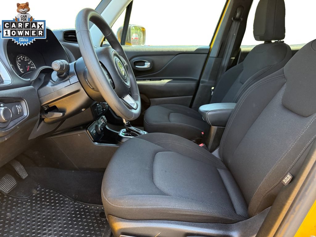 Used 2023 Jeep Renegade Latitude AWD/4WD image 9
