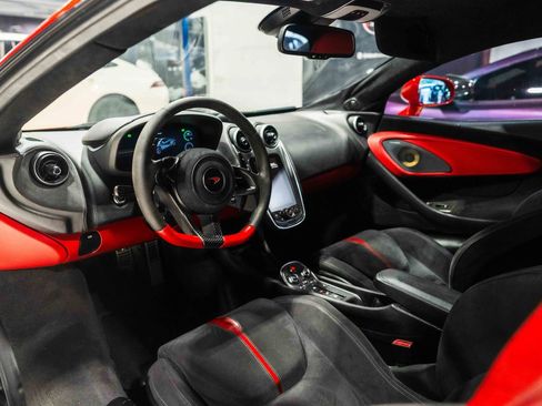 Used 2017 McLaren 570S Coupe RWD image 13
