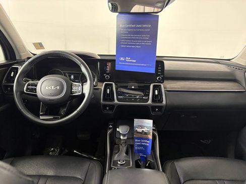 Used 2023 Kia Sorento EX w/ Panoramic Sunroof Package FWD image 27