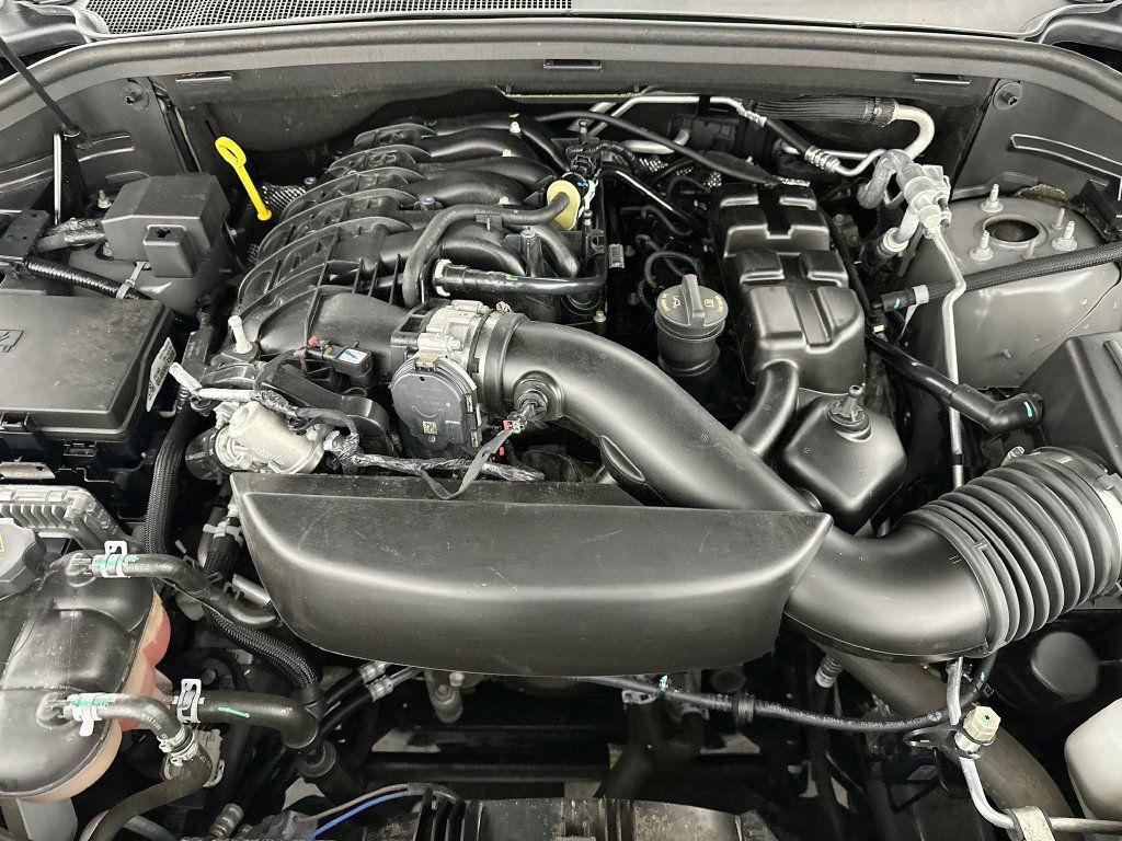 Used 2024 Dodge Durango GT RWD image 31