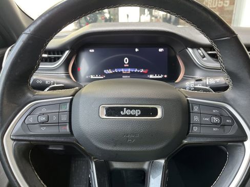 Used 2022 Jeep Grand Cherokee L Laredo image 31