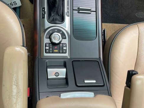 Used 2009 Land Rover Range Rover HSE AWD/4WD image 17