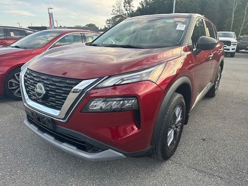 Used 2023 Nissan Rogue S AWD/4WD image 2