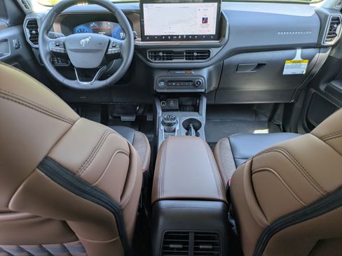 New 2025 Ford Bronco Sport Outer Banks w/ Sasquatch Outer Banks Package image 31