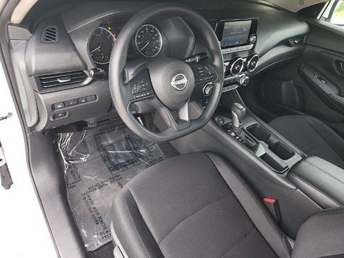 Certified 2025 Nissan Sentra S FWD image 12