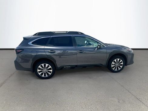 Used 2025 Subaru Outback Limited w/ Popular Package #2 AWD/4WD image 8