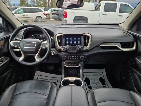Used 2023 GMC Terrain Denali w/ Denali Premium Package image 3