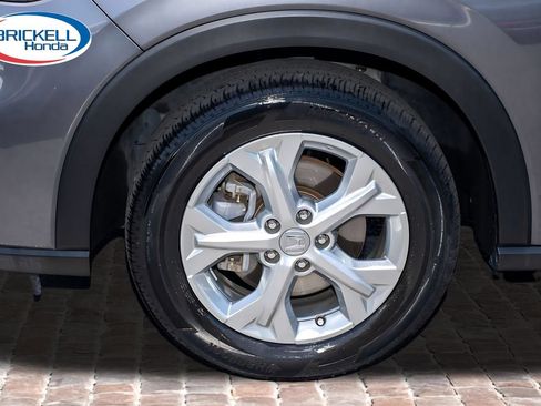 Certified 2024 Honda HR-V LX image 40