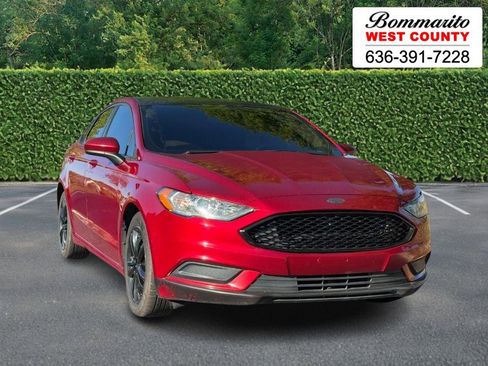 Used 2018 Ford Fusion SE w/ Fusion SE Technology Package image 1