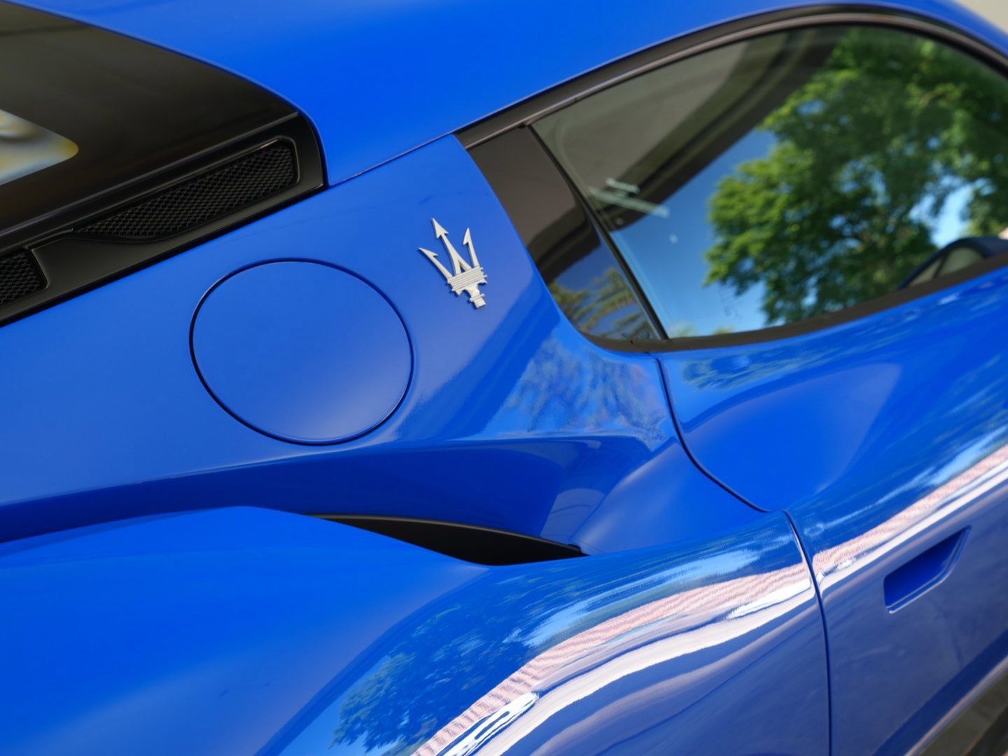 Used 2023 Maserati MC20 Coupe RWD image 8