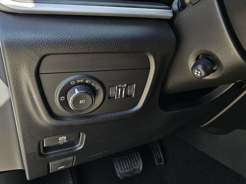 New 2026 Jeep Grand Cherokee Limited AWD/4WD image 15