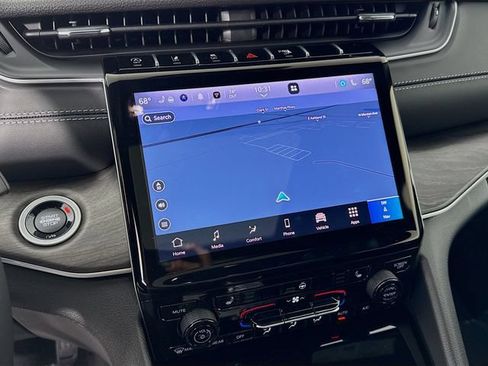 New 2025 Jeep Grand Cherokee Limited AWD/4WD image 13
