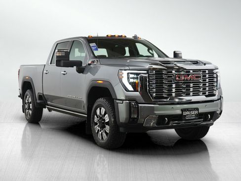 Used 2025 GMC Sierra 2500 Denali w/ Denali Reserve Package AWD/4WD image 7