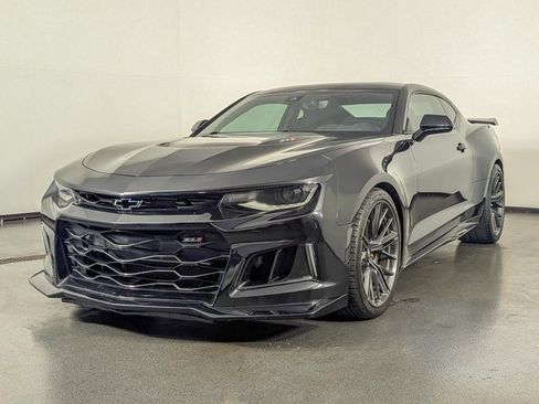 Used 2019 Chevrolet Camaro ZL1 image 4