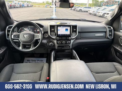 Used 2022 RAM 1500 Big Horn AWD/4WD image 12