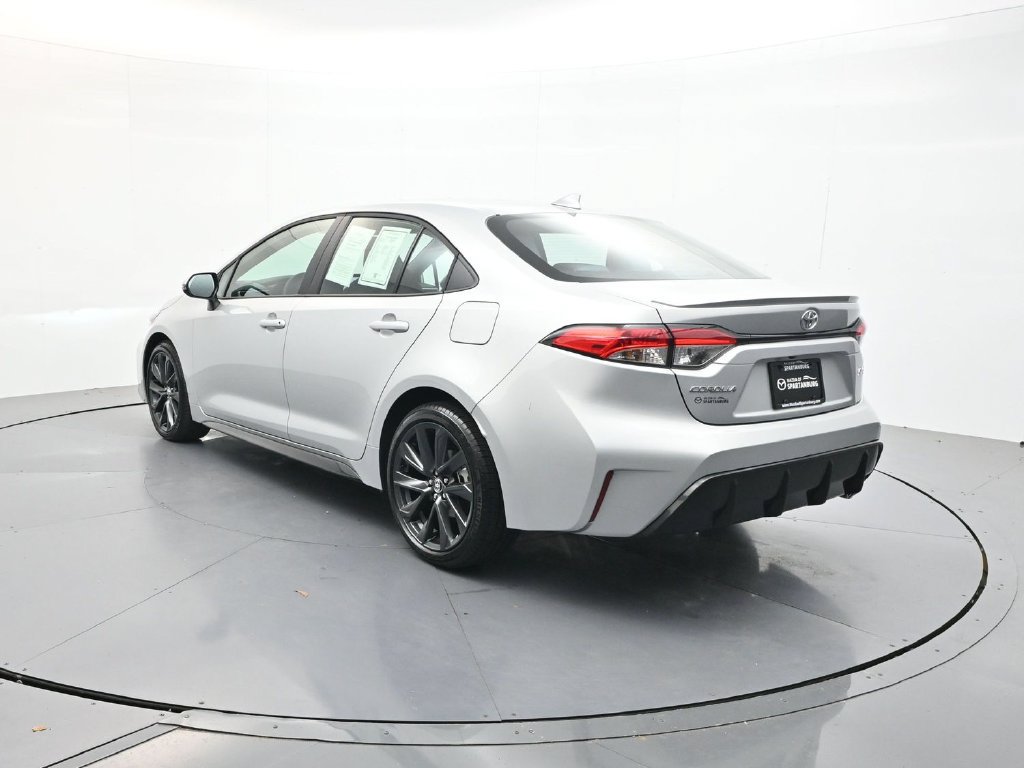Used 2026 Toyota Corolla SE FWD image 5