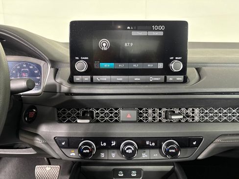 Used 2025 Honda Accord SE image 16