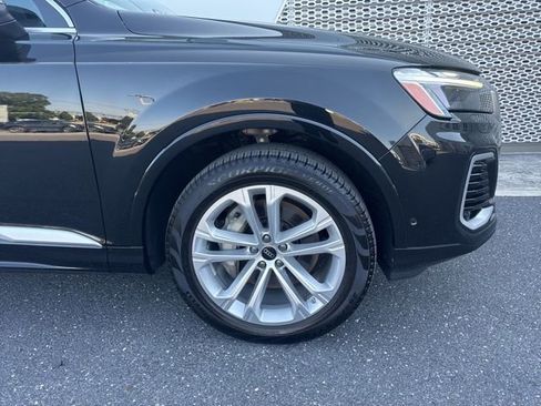 Used 2025 Audi Q7 3.0T Premium Plus w/ Premium Plus Package image 4