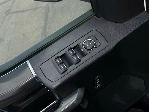 Used 2018 Ford F150 XLT w/ Equipment Group 302A Luxury RWD image 13